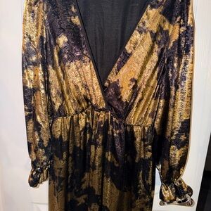 SHEIN Soft Gold and Black Long Sleeve Dress 80s Style Cuffed Elbow V Neck